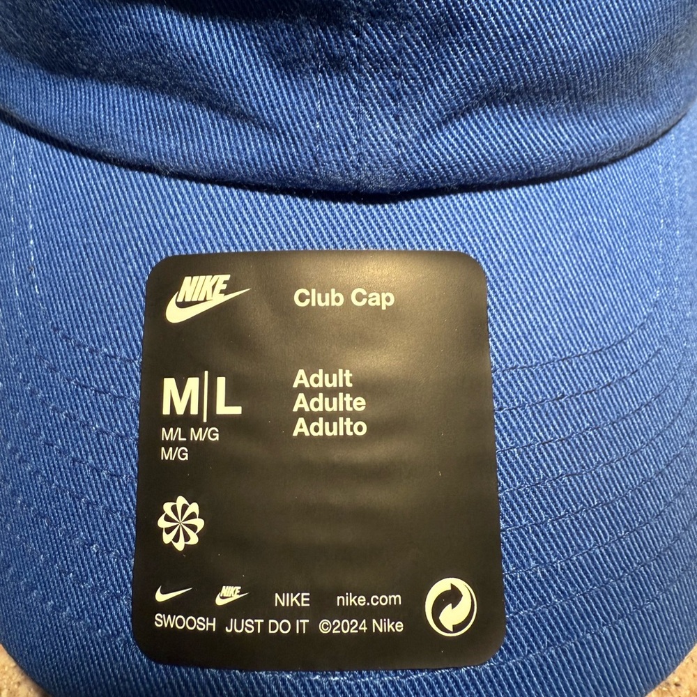 Nike Club Cap Adjustable Strap Hat Royal Blue Size M/L Adult - Picture 3 of 5